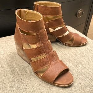 Lucky Brand Woman’s Brown Sandals
